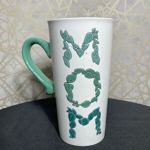 White and Green 'MOM' Mug